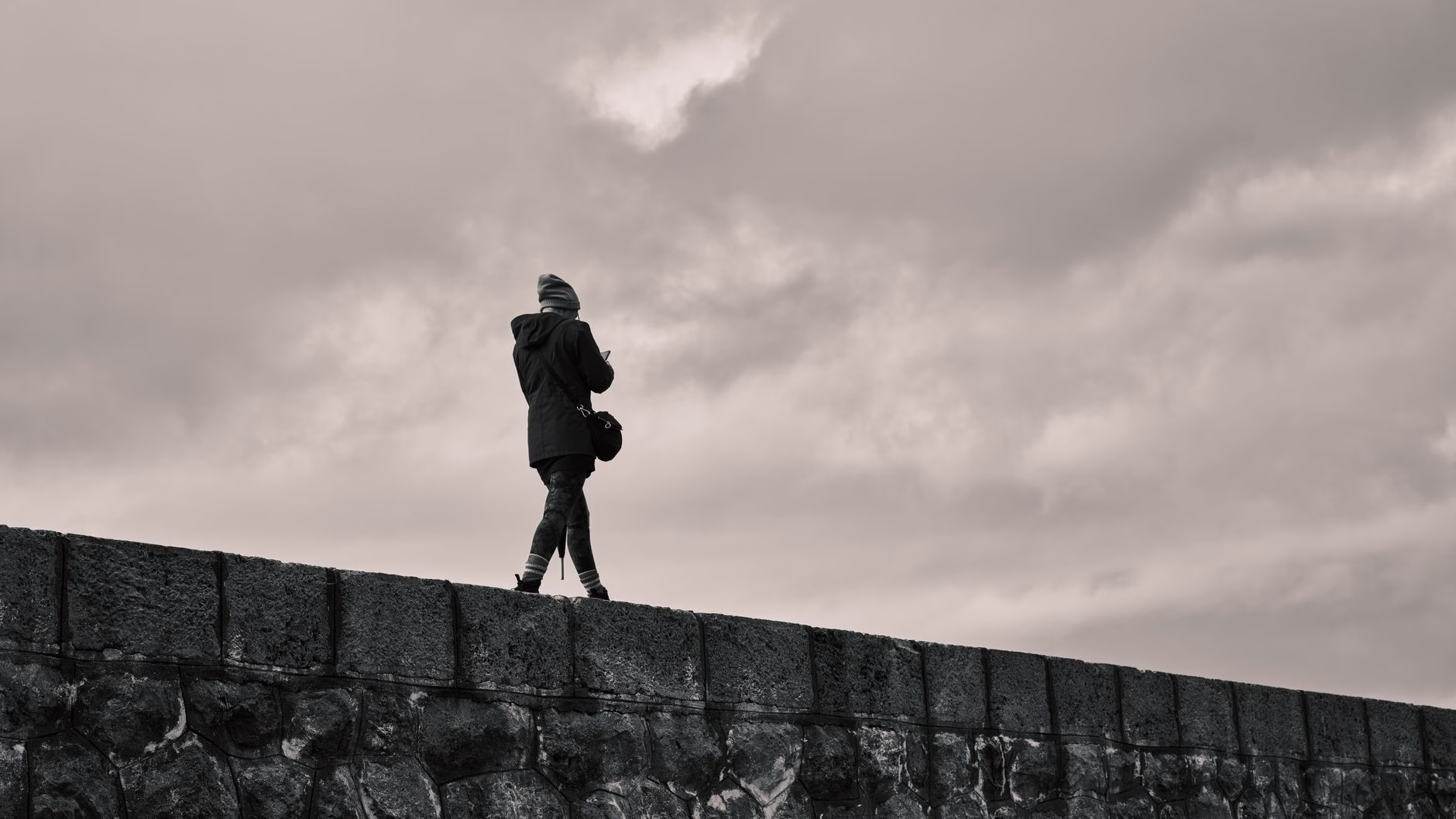 Mur Du Silence : Stone Walling