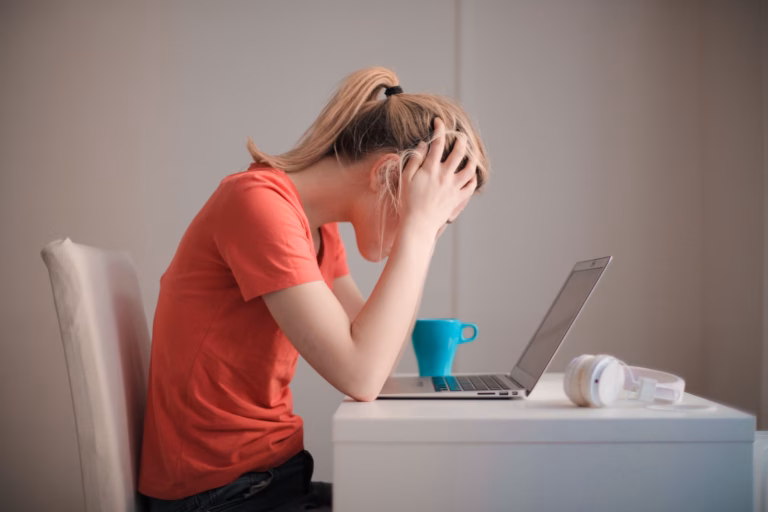 Le Piège de la Compétence : Pourquoi Être Trop Bon Peut Bloquer Votre Carrière