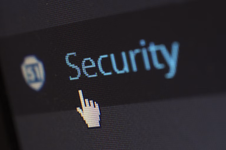 Le Cross-Site Request Forgery (CSRF) : comprendre et contrer le piège de la session compromise